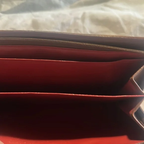 🚨REHAB 🚨Dooney and Bourke Wallet - Picture 5 of 5